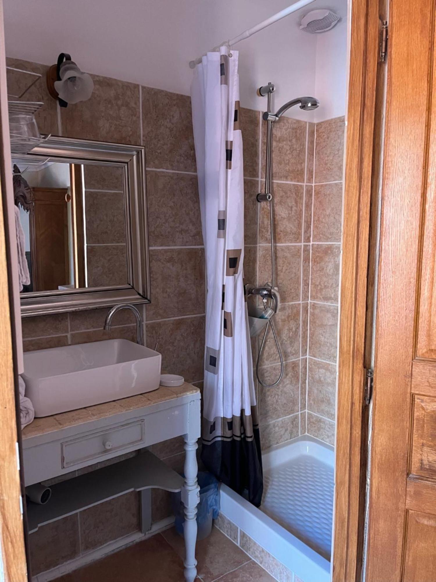 Chambre Seville - Mas Saint-Louis - Piscine Chauffee Aigues-Mortes Extérieur photo